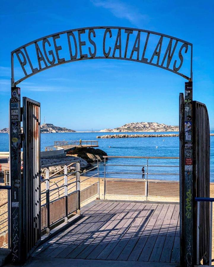 Studio Coin Nuit, Entre Plage Et Centre Marseille Exterior photo